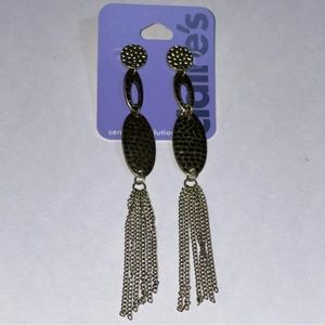 Claire’s Gold Chain Dangle Earrings 5.25”